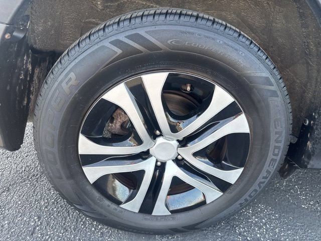 Used 2016 Toyota RAV4 LE AWD/4WD image 25