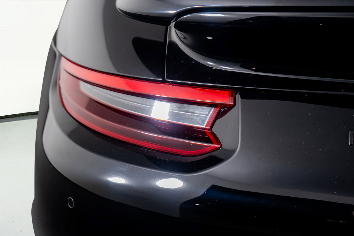 Used 2019 Porsche 911 Turbo w/ Light Design Package image 12