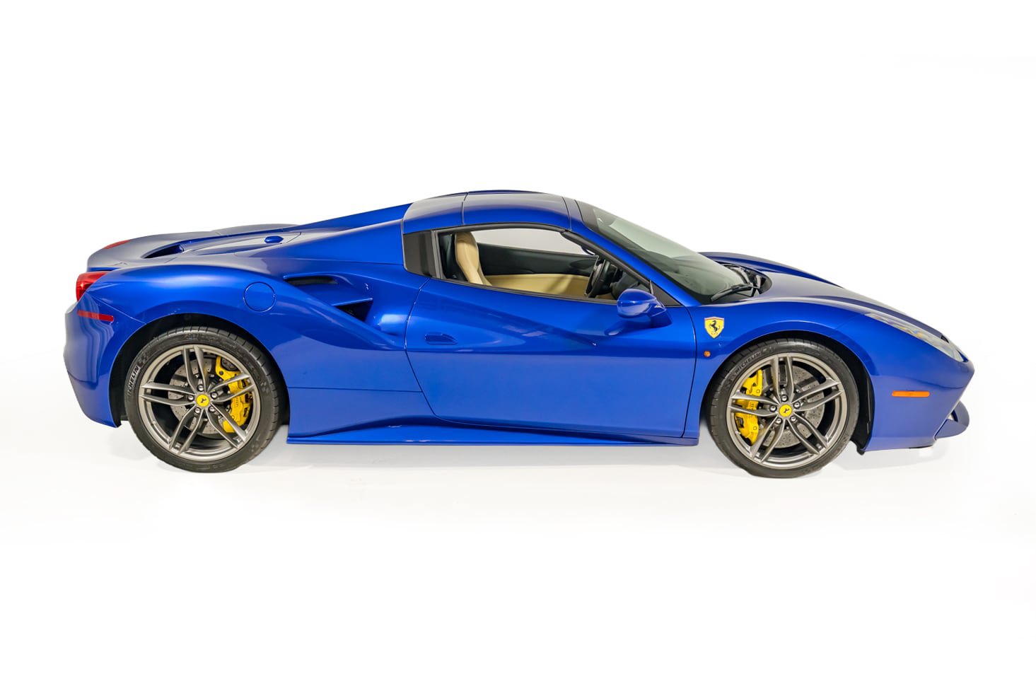 Certified 2019 Ferrari 488 Spider RWD image 10