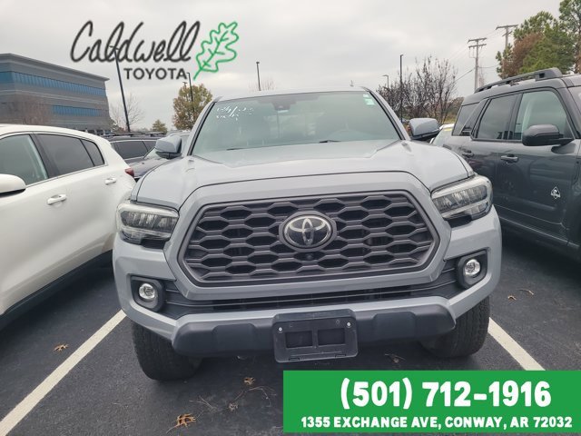 Used 2020 Toyota Tacoma TRD Off-Road image 2