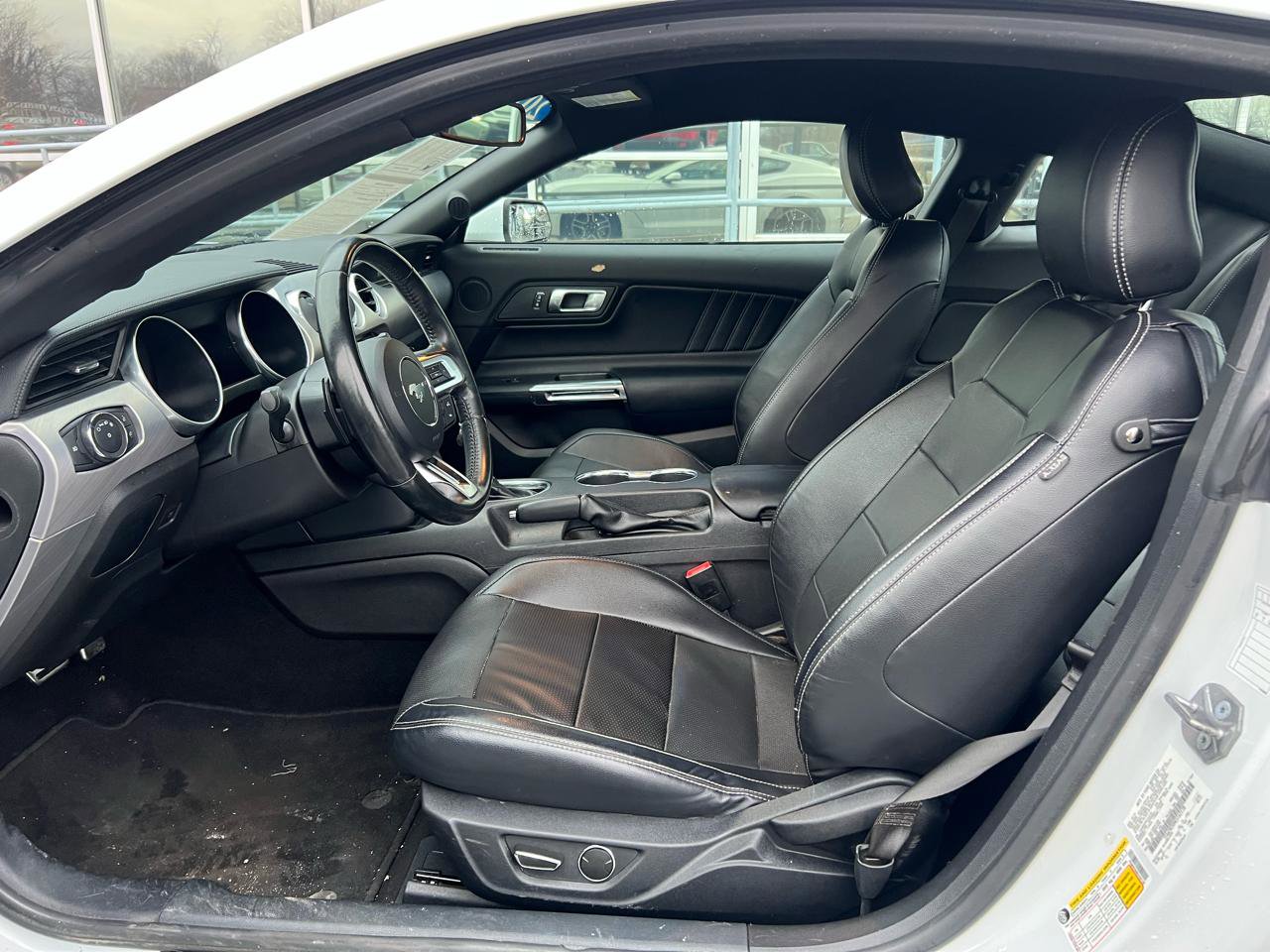 Used 2019 Ford Mustang Premium image 11
