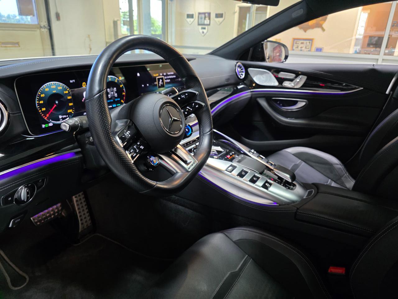Used 2022 Mercedes-Benz AMG GT 43 image 16