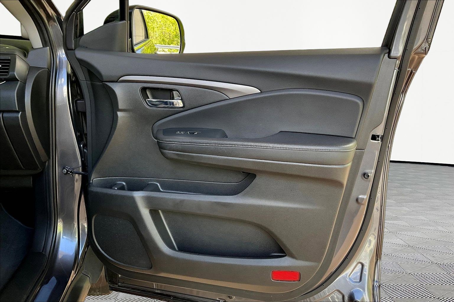 Used 2019 Honda Ridgeline RTL image 29