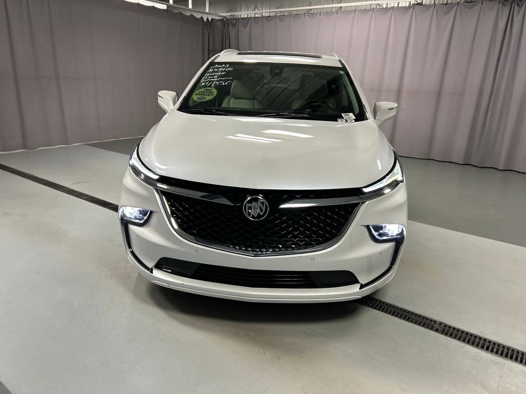 Used 2023 Buick Enclave Avenir w/ Avenir Technology Package AWD/4WD image 2