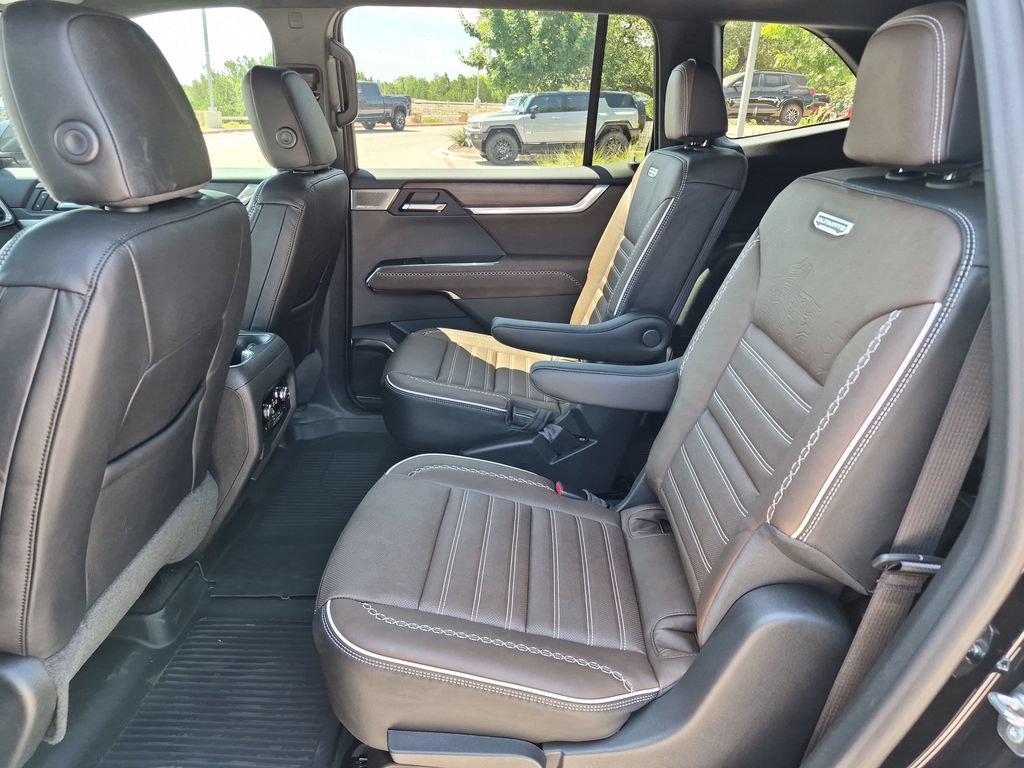 New 2026 GMC Acadia Denali Ultimate w/ LPO, Illumination Package AWD/4WD image 34