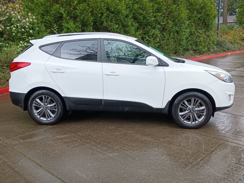Used 2014 Hyundai Tucson SE image 3