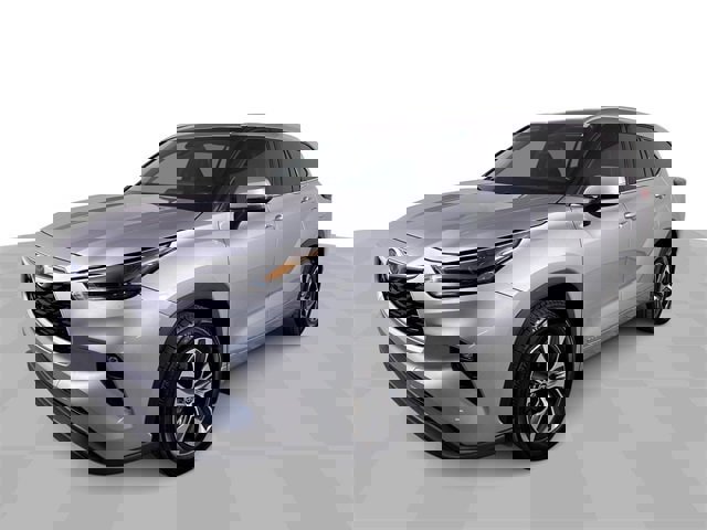 Used 2022 Toyota Highlander XLE image 1