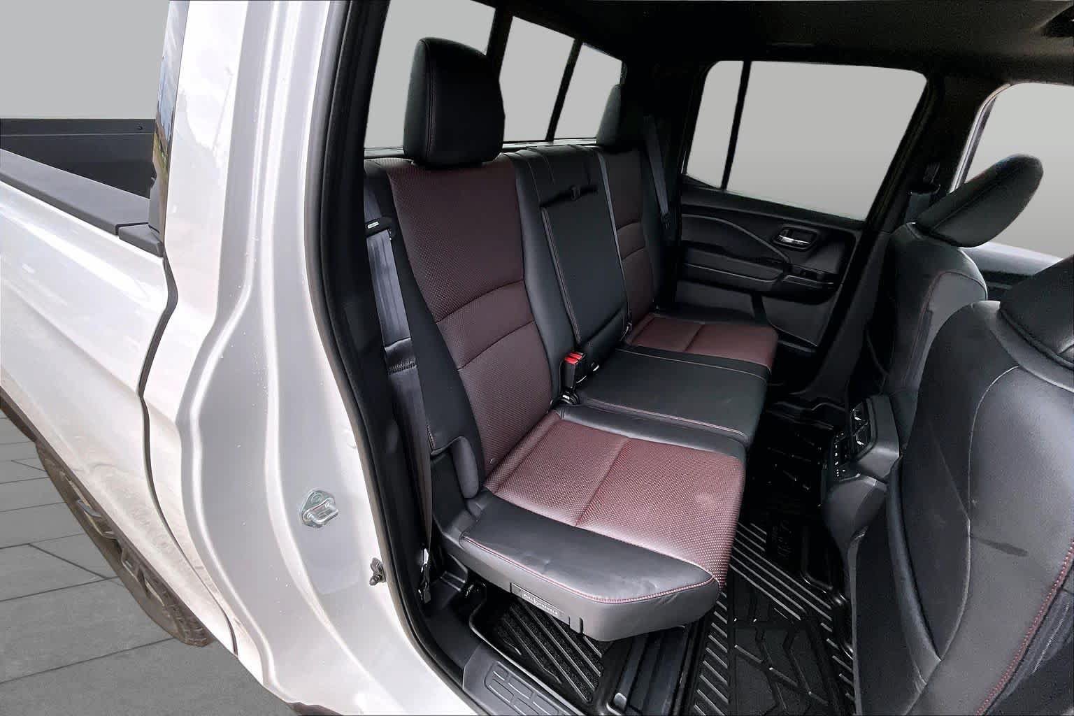 Certified 2026 Honda Ridgeline Black Edition image 20