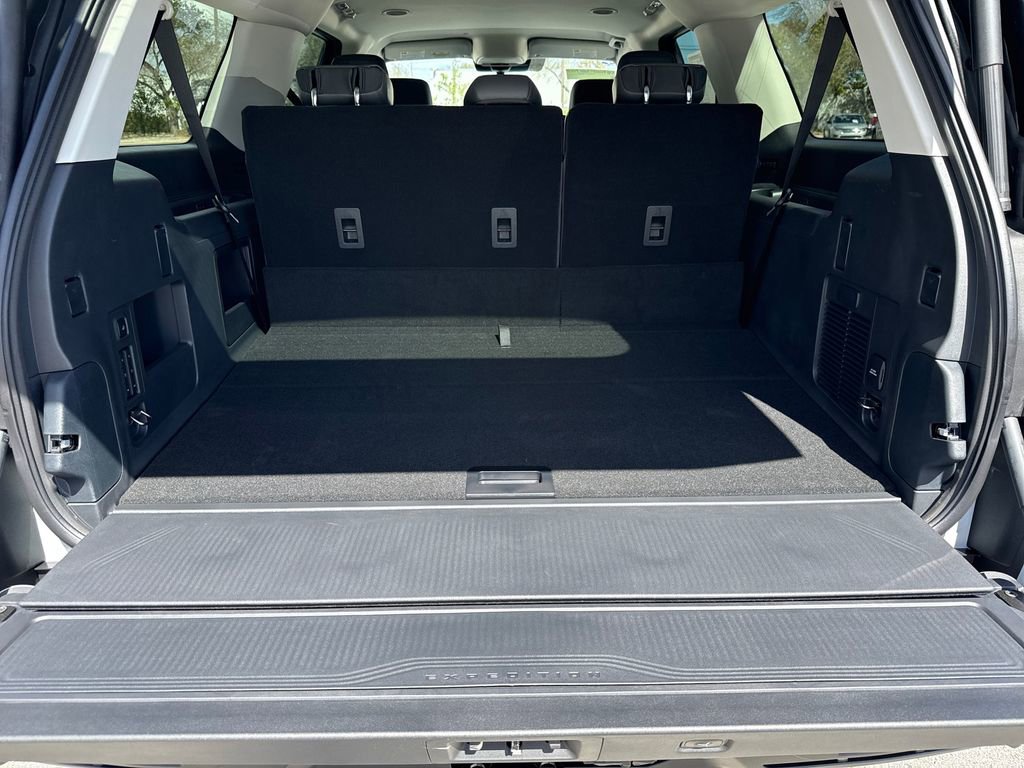 New 2026 Ford Expedition Max Active RWD image 22