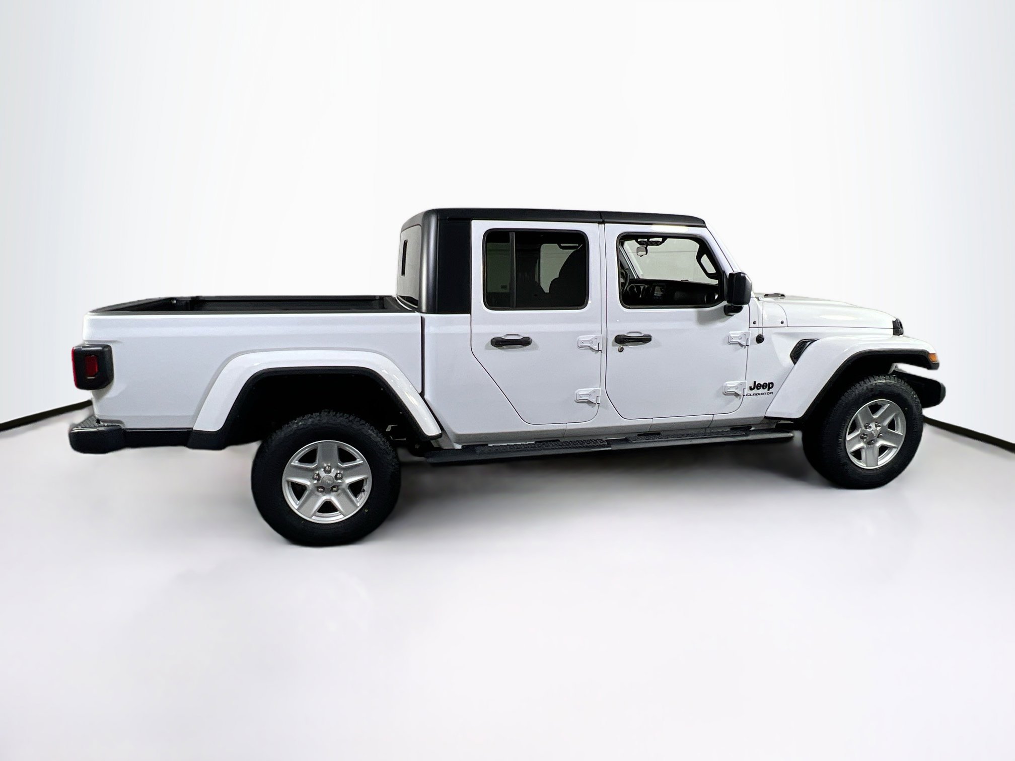 Used 2022 Jeep Gladiator Sport image 4