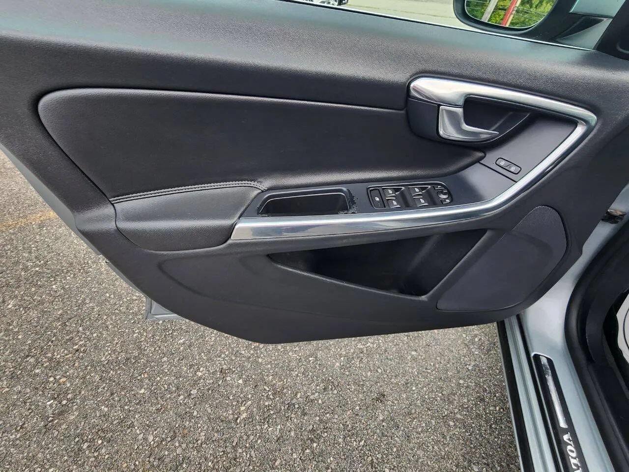 Used 2013 Volvo S60 T5 FWD image 10