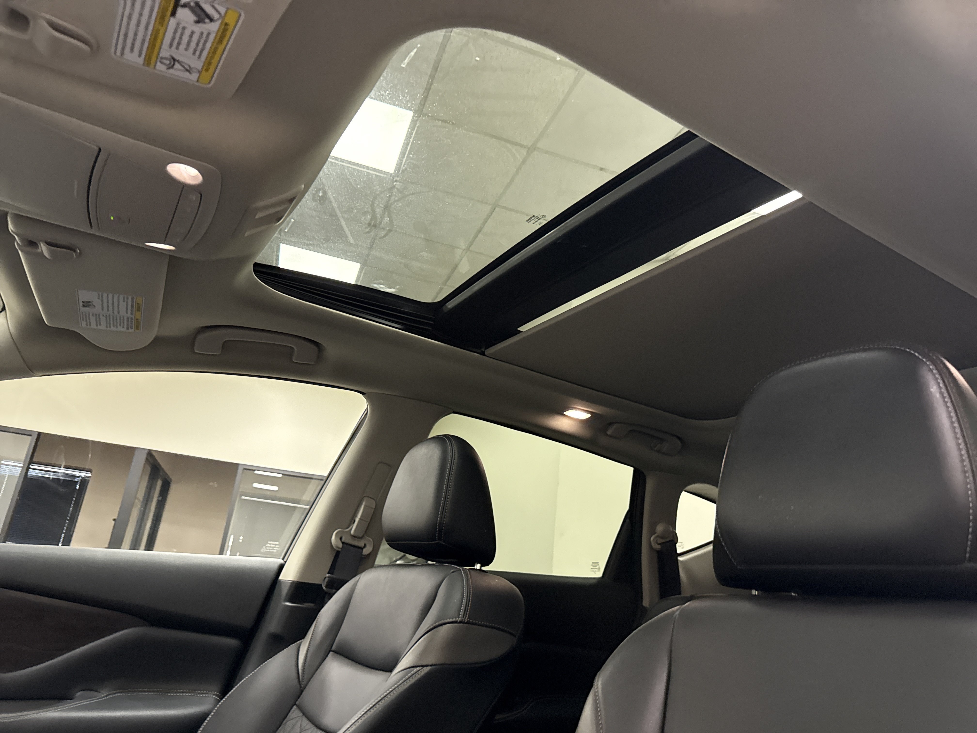 Used 2024 Nissan Murano Platinum w/ Cargo Package FWD image 14