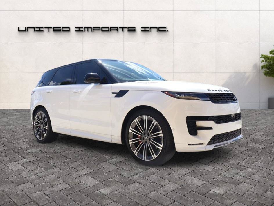 Used 2024 Land Rover Range Rover Sport Dynamic SE AWD/4WD image 9