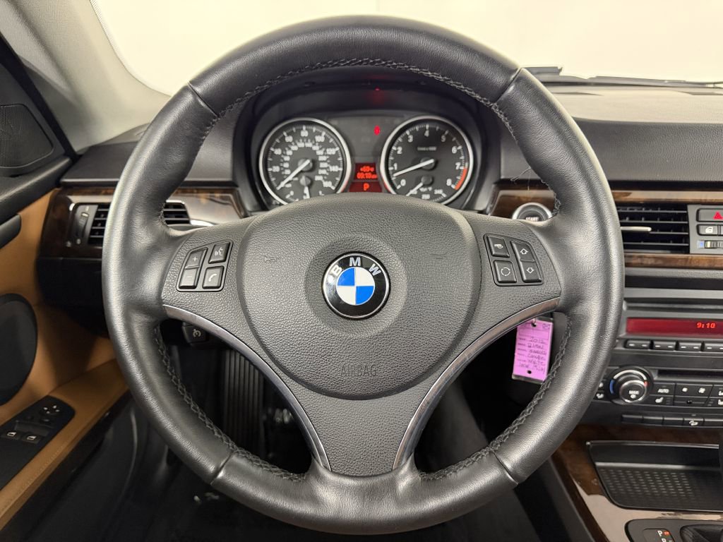 Used 2012 BMW 335i xDrive Coupe AWD/4WD image 22