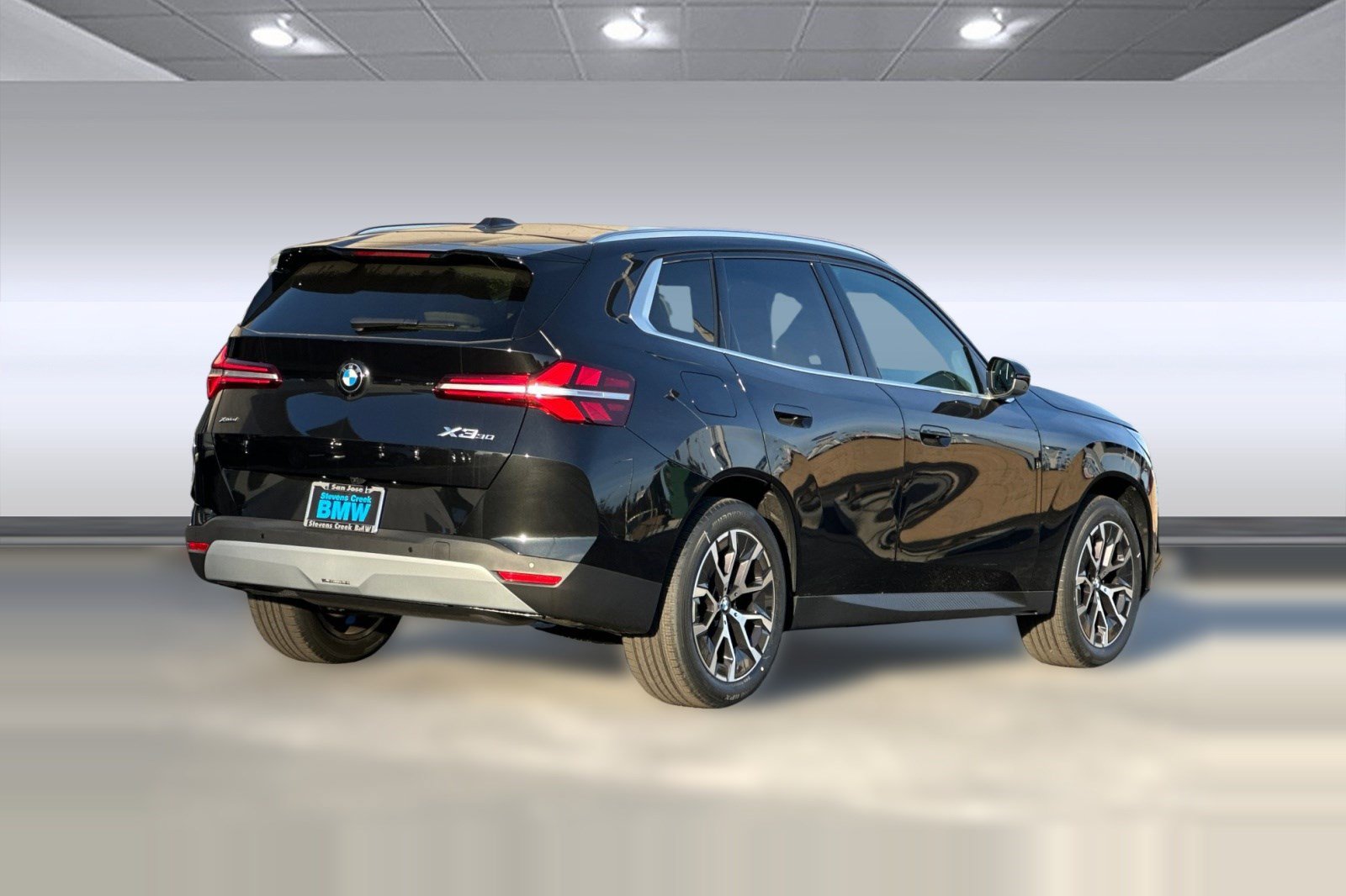 Used 2026 BMW X3 xDrive30i w/ Premium Package AWD/4WD image 9
