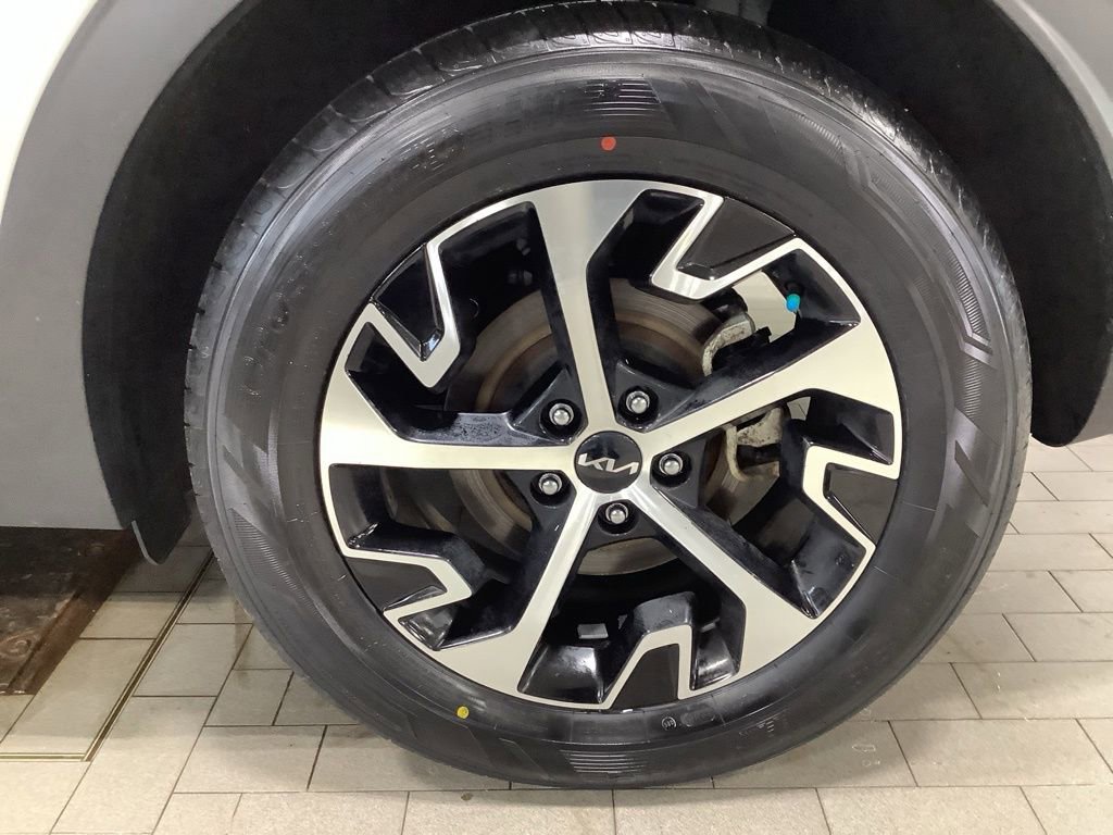 Certified 2024 Kia Sportage EX w/ EX Premium Package image 25