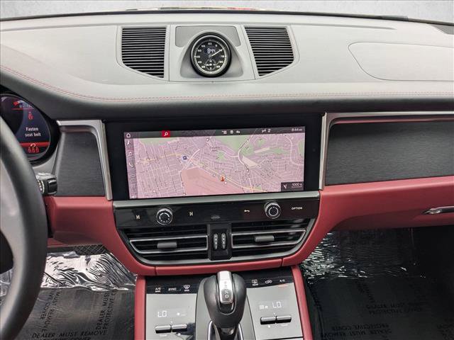 Used 2022 Porsche Macan GTS AWD/4WD image 13