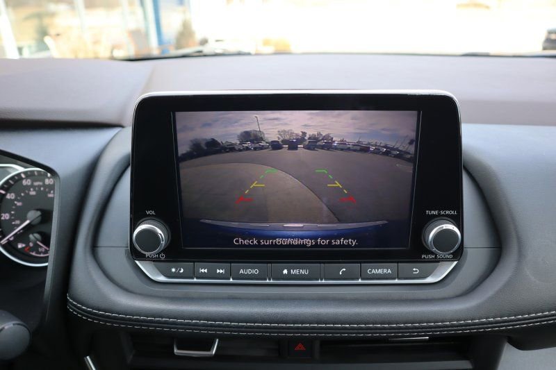 Used 2023 Nissan Rogue SV image 13