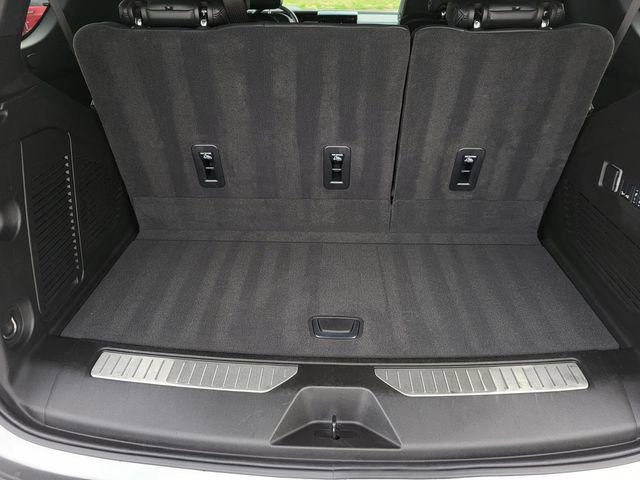 Used 2025 GMC Yukon Denali image 8