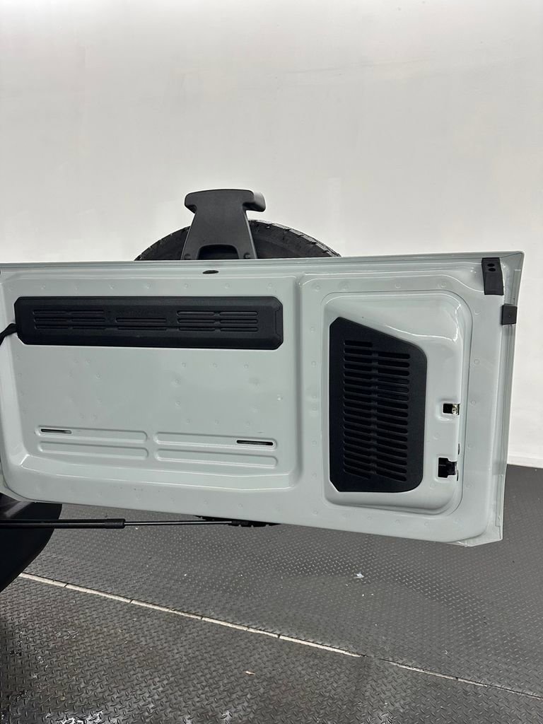 Used 2023 Ford Bronco Outer Banks image 29