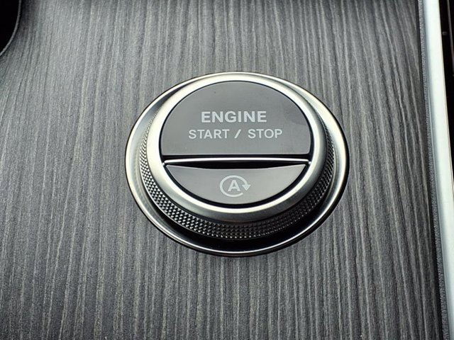 New 2025 Mercedes-Benz C 300 4MATIC Sedan image 25