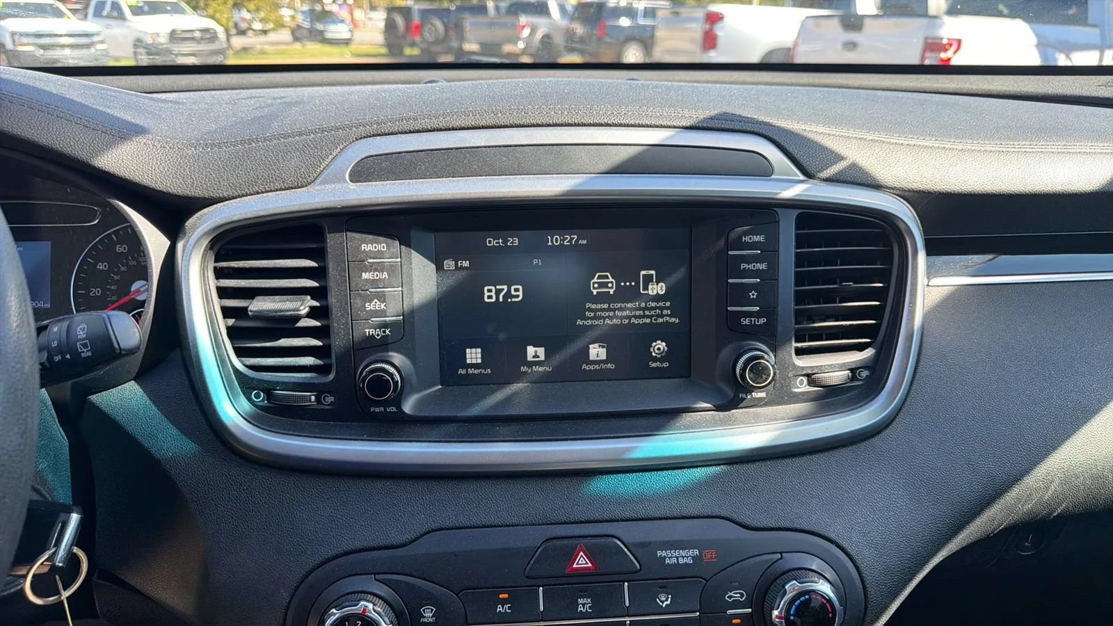 Used 2020 Kia Sorento LX FWD image 22