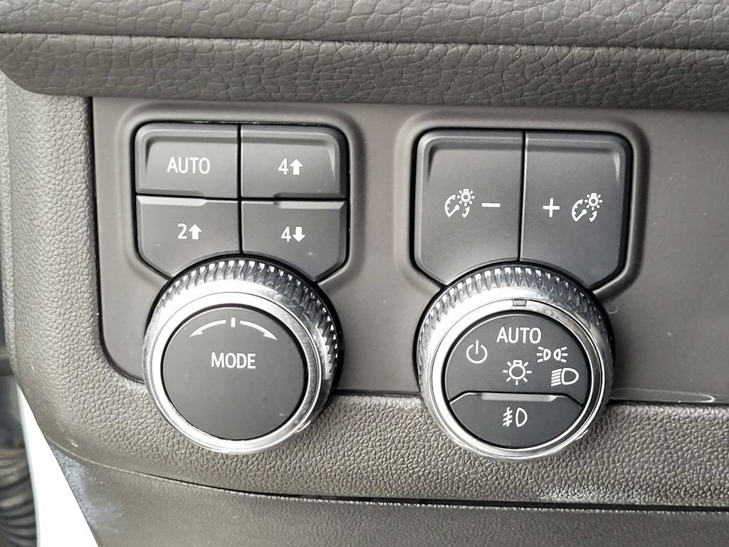 Used 2023 GMC Yukon Denali AWD/4WD image 28