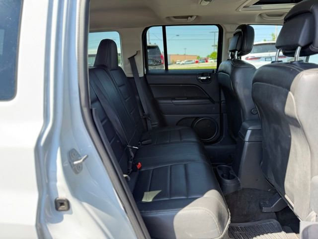 Used 2015 Jeep Patriot High Altitude AWD/4WD image 17