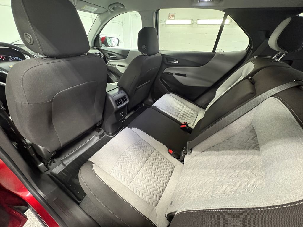 Used 2022 Chevrolet Equinox LT AWD/4WD image 25