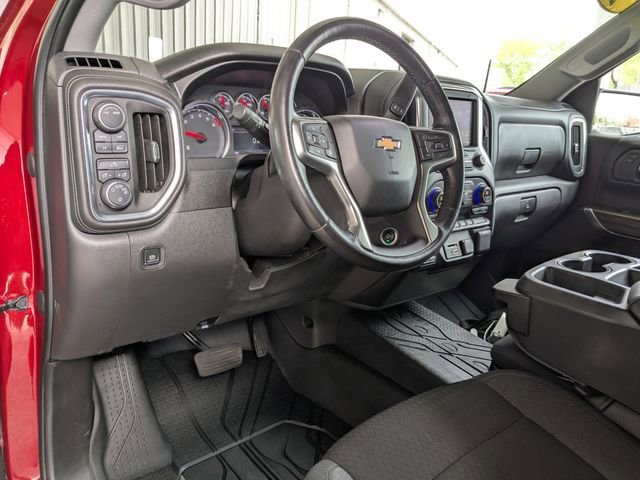 Used 2021 Chevrolet Silverado 1500 LT w/ Convenience Package II AWD/4WD image 2