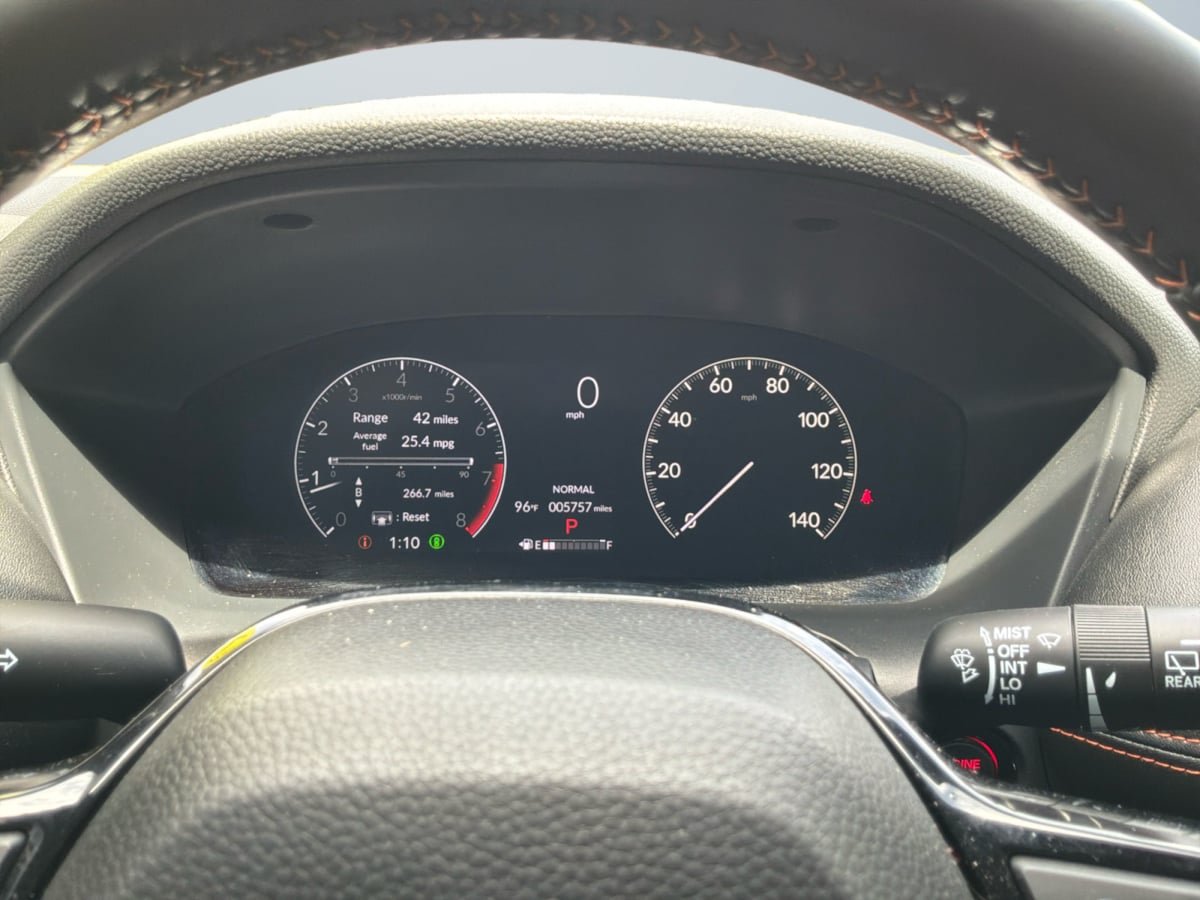 Used 2025 Honda HR-V Sport image 12