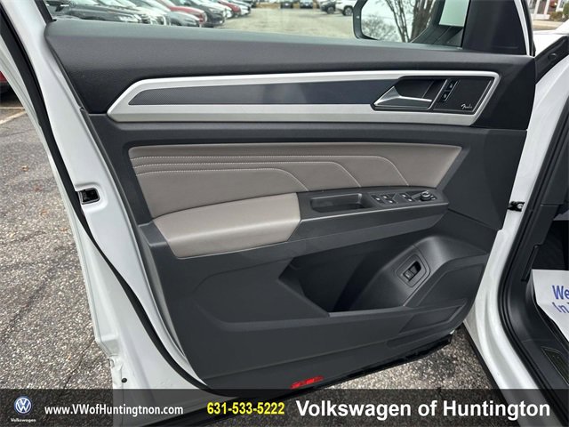 Certified 2022 Volkswagen Atlas SEL Premium image 12