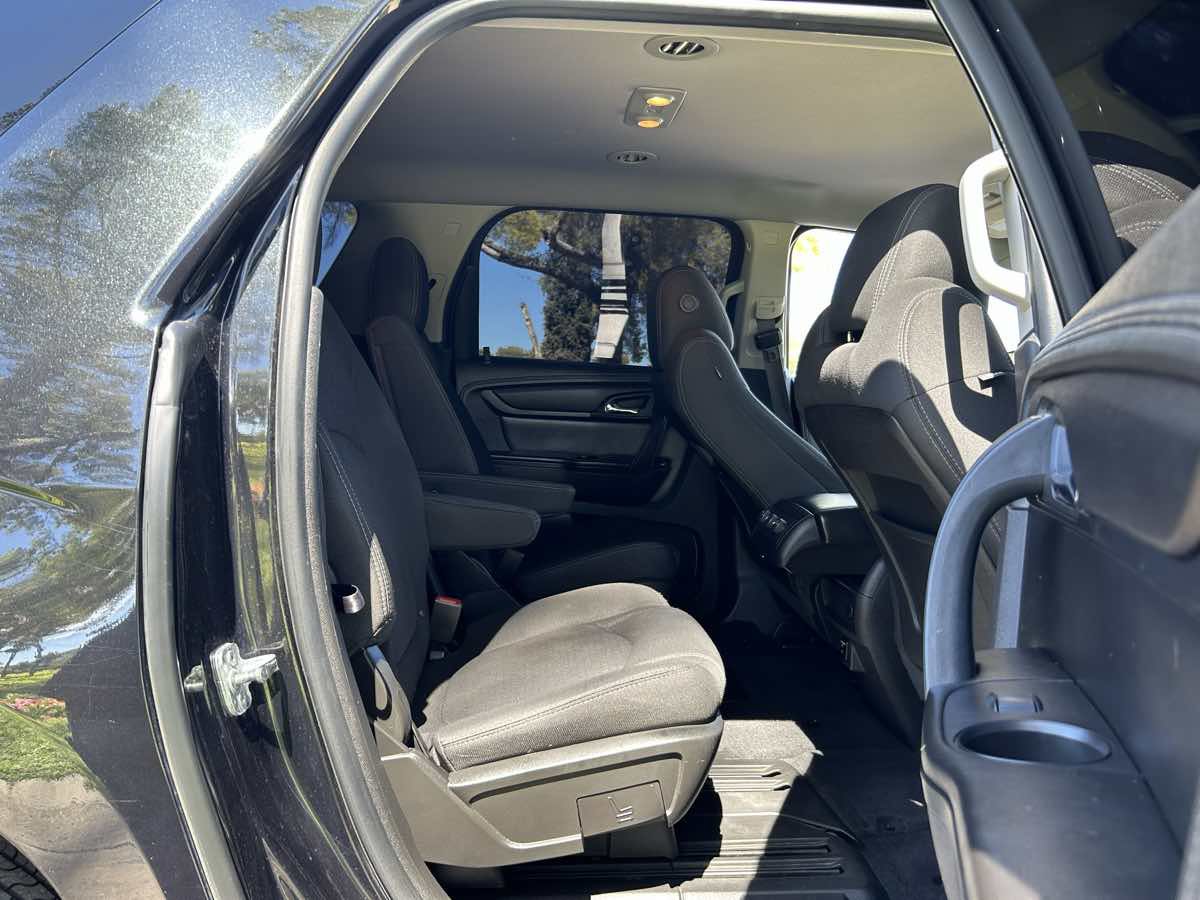 Used 2014 GMC Acadia SLE FWD image 28