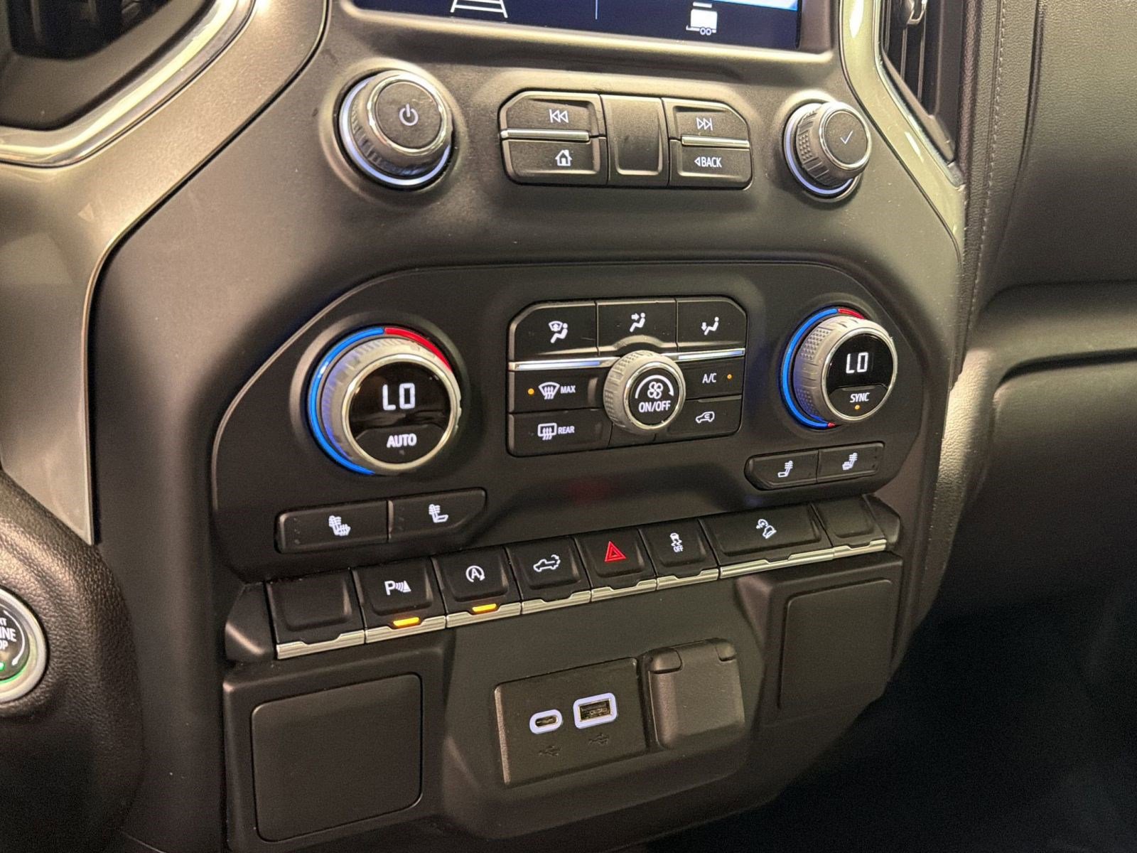 Used 2022 Chevrolet Silverado 1500 LT image 16