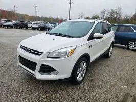 Used 2016 Ford Escape Titanium AWD/4WD image 2