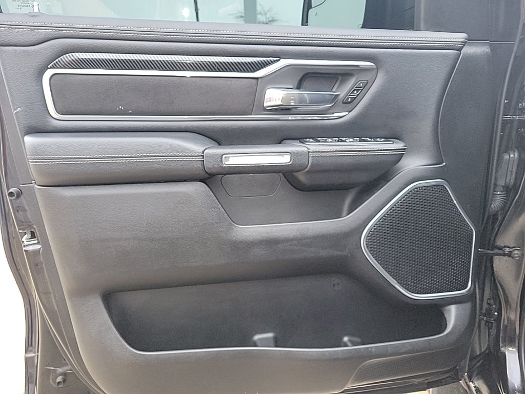 Used 2020 RAM 1500 Laramie AWD/4WD image 31