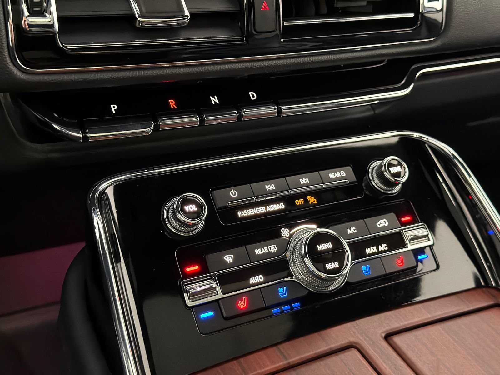 Certified 2023 Lincoln Navigator Reserve AWD/4WD image 30