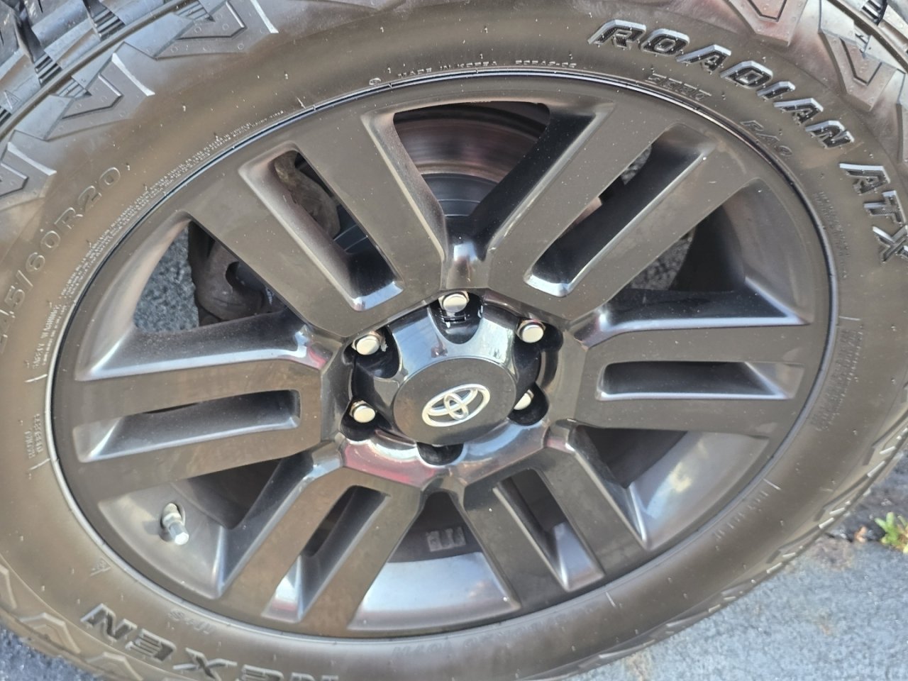 Used 2019 Toyota 4Runner Limited AWD/4WD image 9