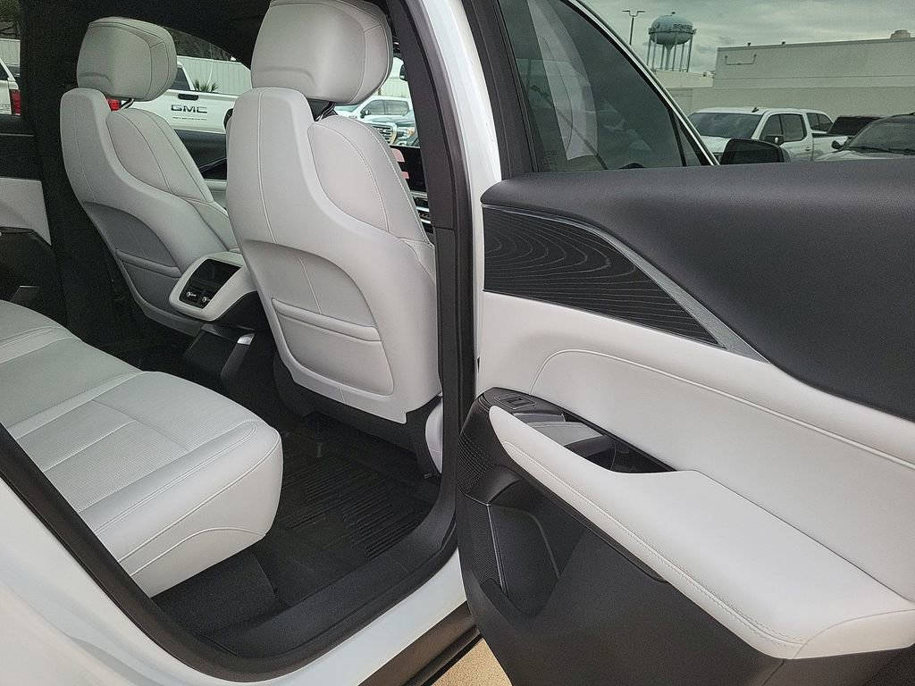 Certified 2024 Cadillac Lyriq Luxury w/ LPO, Floor Liner Package image 26