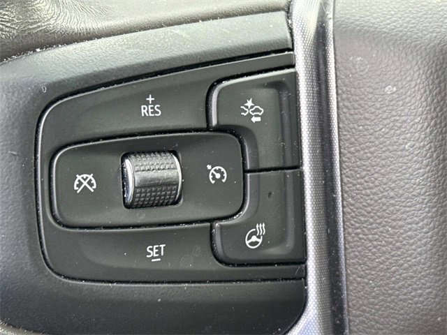 Used 2021 GMC Yukon XL SLT w/ SLT Premium Package image 30