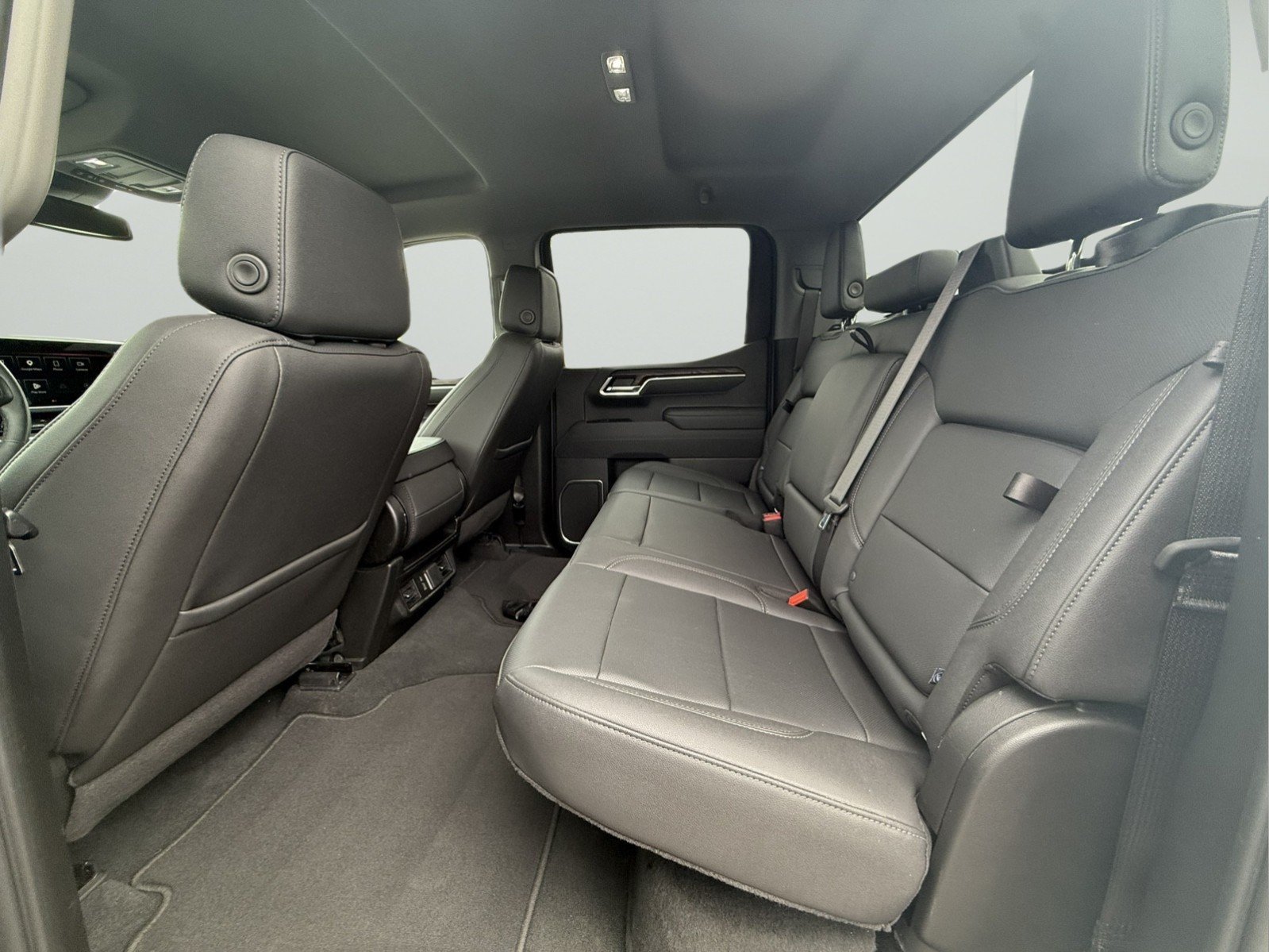 Used 2026 GMC Sierra 1500 SLT AWD/4WD image 8