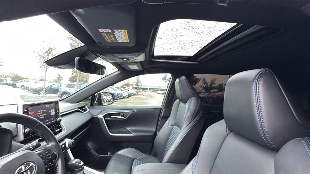 Used 2022 Toyota RAV4 XSE image 21