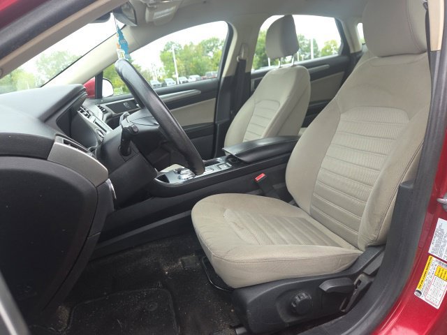 Used 2020 Ford Fusion S FWD image 18