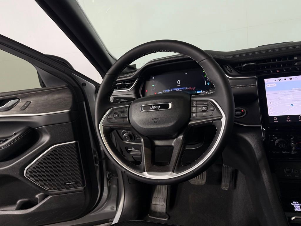 Used 2024 Jeep Grand Cherokee Limited 4xe w/ Luxury Tech Group II image 13