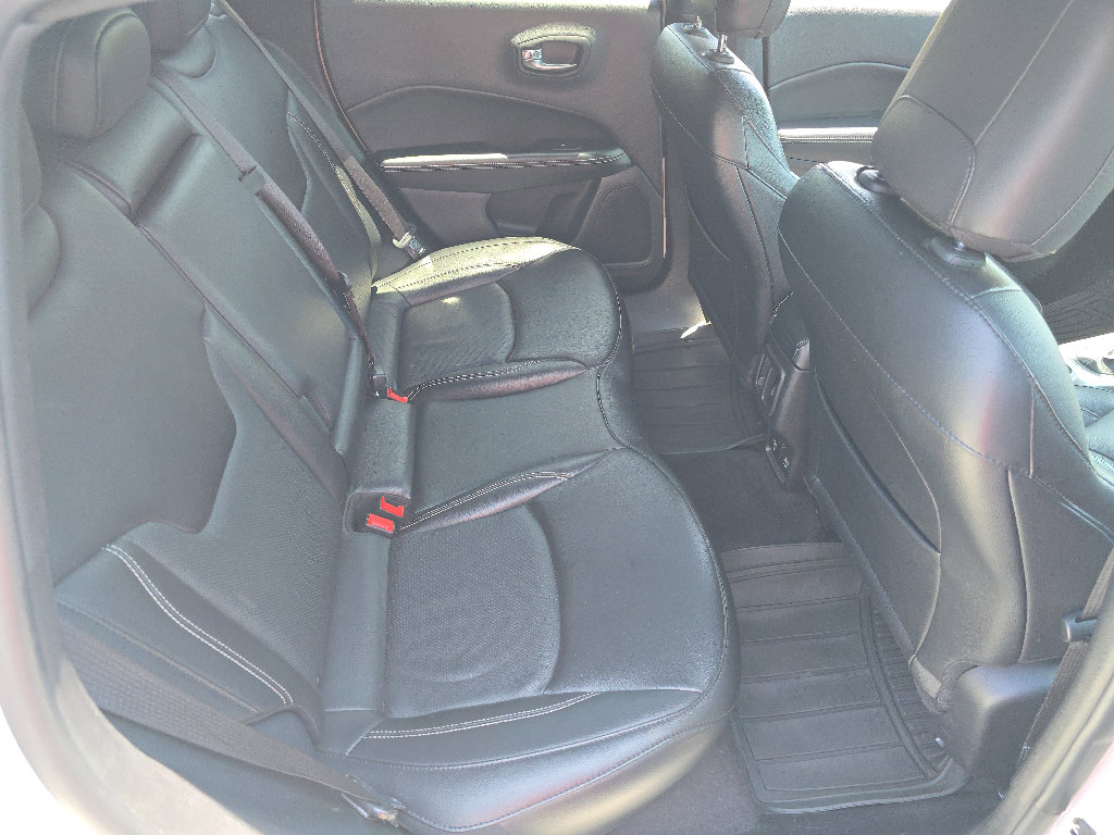 Used 2021 Jeep Compass Latitude w/ Driver Assistance Group FWD image 13