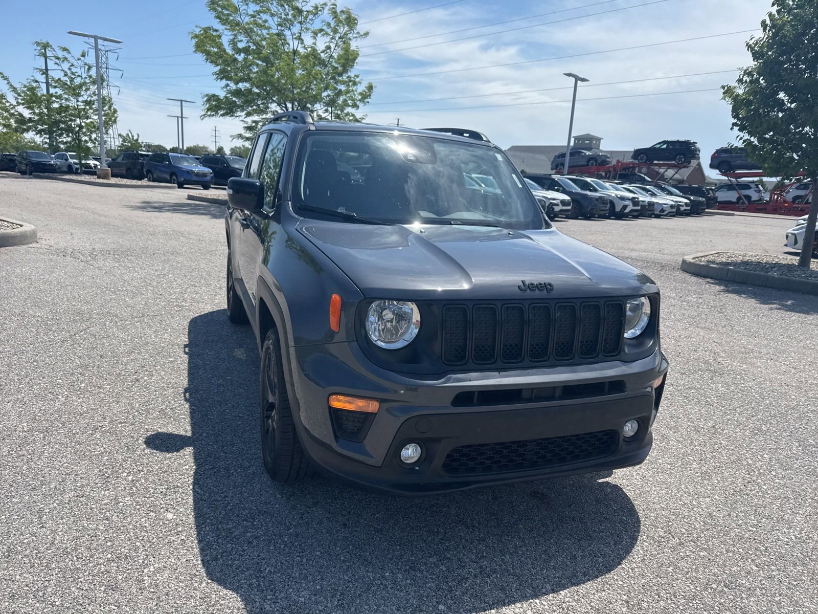 Used 2023 Jeep Renegade Altitude w/ Convenience Group I AWD/4WD image 7