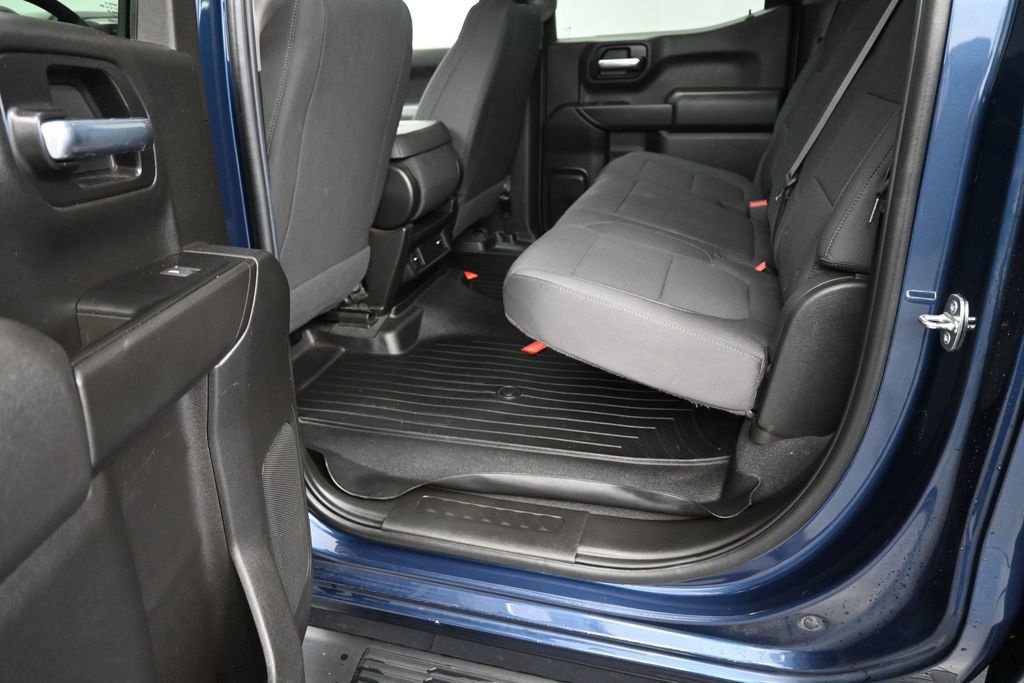 Used 2022 Chevrolet Silverado 1500 Custom w/ LPO, Dark Essentials Package AWD/4WD image 16