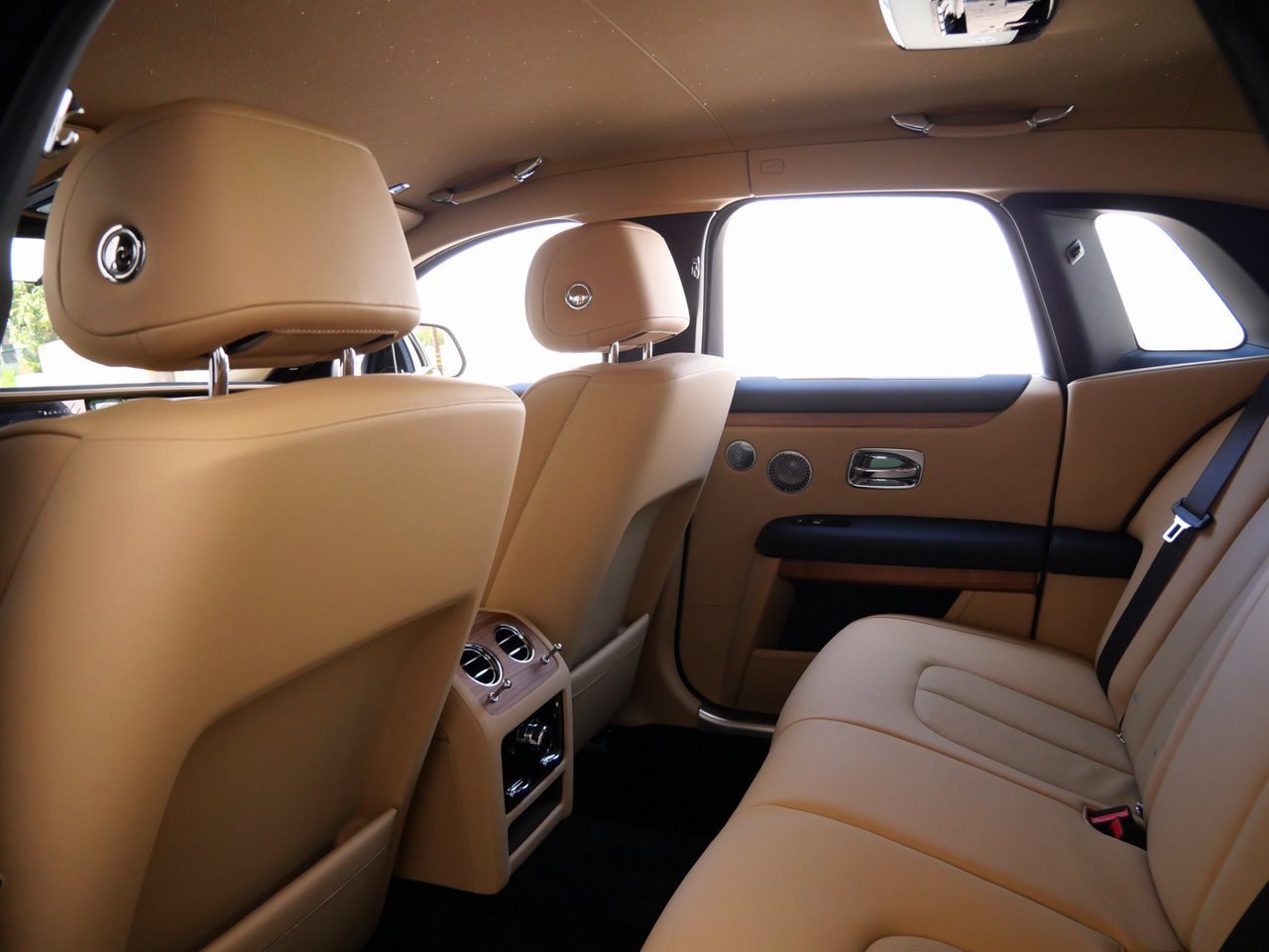 New 2025 Rolls-Royce Ghost image 27