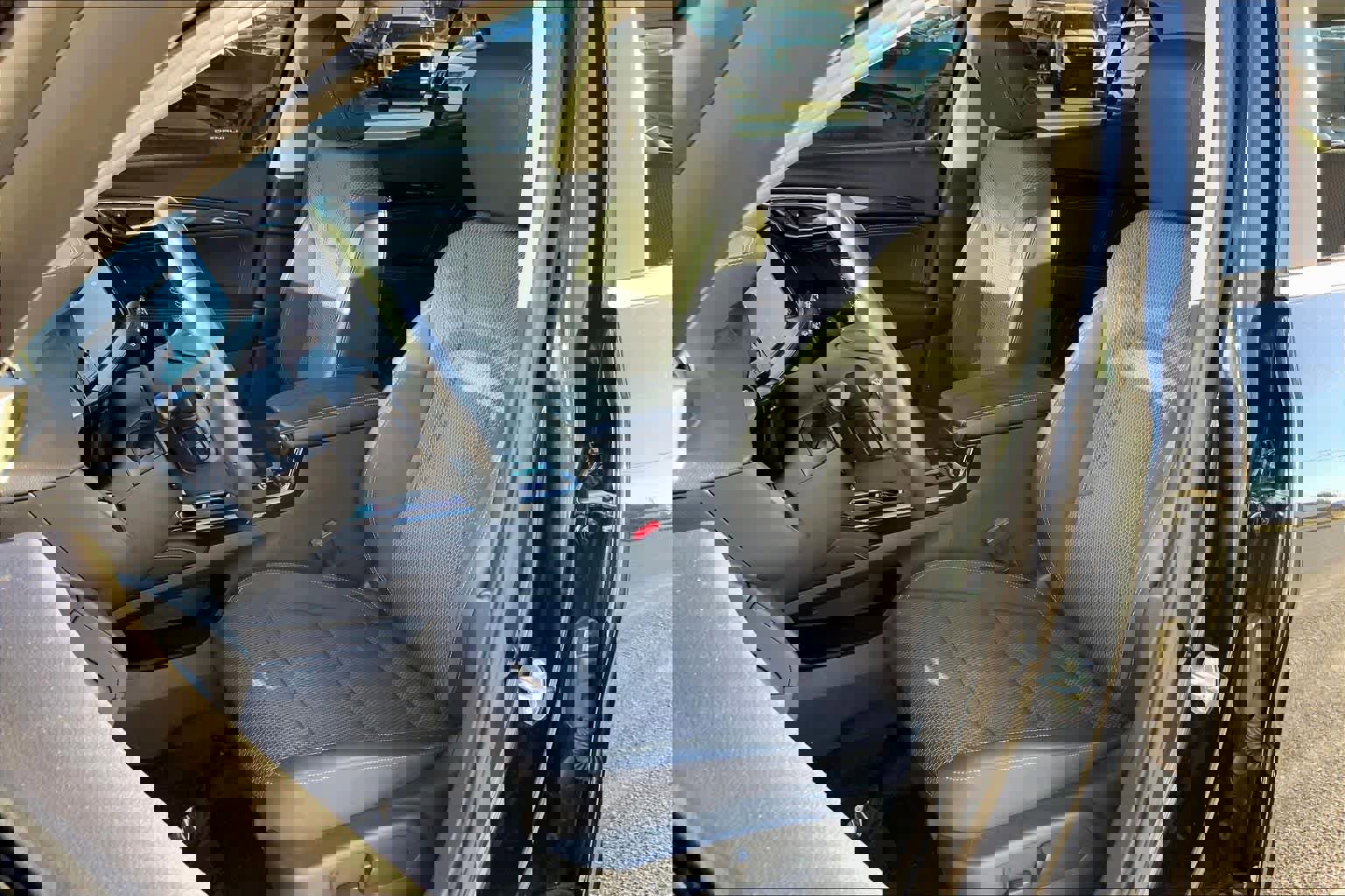 Used 2023 Buick Envision Preferred w/ Premium Seat Package image 7