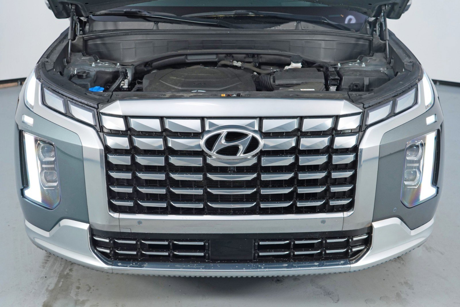 Used 2023 Hyundai Palisade Calligraphy image 7